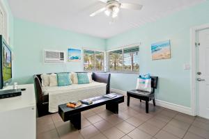 Gallery image of Hollywood Beachside Boutique Suite in Hollywood