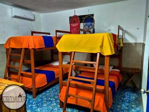 Narivoodi või narivoodid majutusasutuse Hostal Las Cruces toas