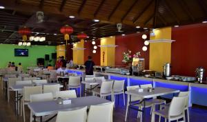 Restaurace v ubytování Golden Phoenix Hotel Boracay