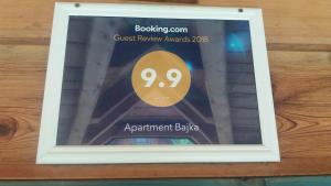 Apartment Bajka的证书、奖牌、标识或其他文件