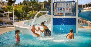 Bazén v ubytování Maistra Select Belvedere Resort nebo v jeho okolí