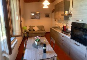 A kitchen or kitchenette at Villa Monica