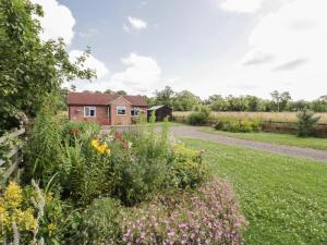 Gallery image of Lawn Lodge in Ashleworth