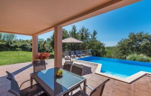 Bazén v ubytovaní Apartment Kata with Private Pool alebo v jeho blízkosti