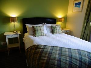 Gallery image of The Chlachain Inn in Mallaig