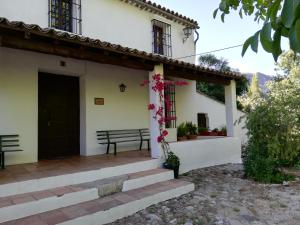 The building in which the holiday home is located