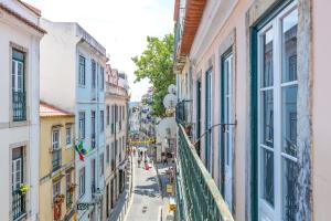 Ảnh trong thư viện ảnh của Alfama, Bright and Spacious With Private Terrace, By TimeCooler ở Lisboa