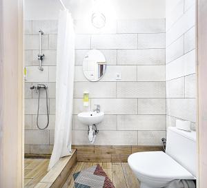 Koupelna v ubytování Eco Hostel DROVA