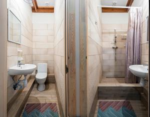 Koupelna v ubytování Eco Hostel DROVA