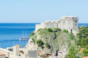 Photo de la galerie de l'établissement Sea View Studio Positive Place - II, à Dubrovnik