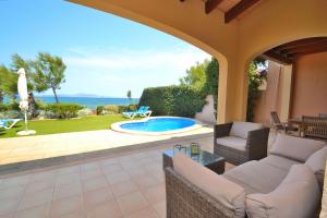 Bazén v ubytování 017 Villa Embat ET2500 by Mallorca Charme nebo v jeho okolí