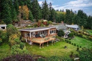 A bird's-eye view of Eagle's Nest Retreat