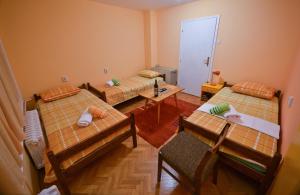 Posezení v ubytování Glorious Rooms + 29 fotografií