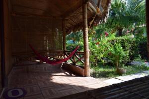 Gallery image of Blue Bird Resort in Havelock Island