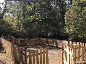 Aed väljaspool majutusasutust Campo Di Carlo