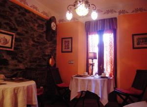 Hotel Rural Aguilar Cudillero 레스토랑 또는 맛집