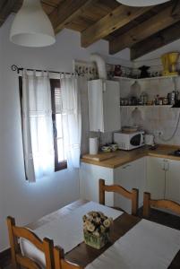 Kuchnia lub aneks kuchenny w obiekcie Casa Rural La Torre