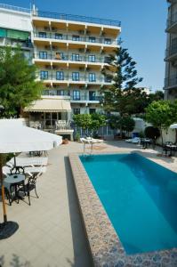 Gallery image of Hotel Bakos in Loutraki