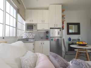 A kitchen or kitchenette at Apto/Suite Santa Cruz Tenerife