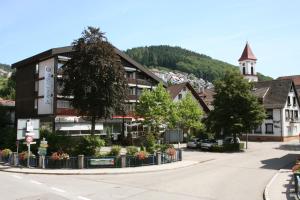 Nespecifikovaný výhled na hory nebo výhled na hory při pohledu z hotelu