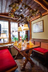 Posezení v ubytování Hotel-Restaurant Hackteufel