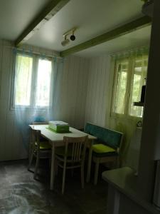 Fotografie z fotogalerie ubytování Chalet Du Bas-Mée v destinaci Le Mée