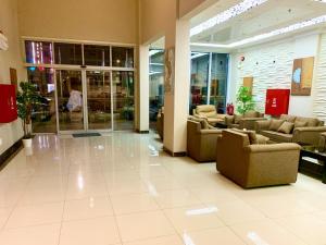 Lobby o reception area sa Hona Al Holm Furnished Units