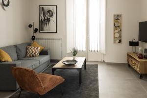 A seating area at Urban Luxury Apartment Salerno