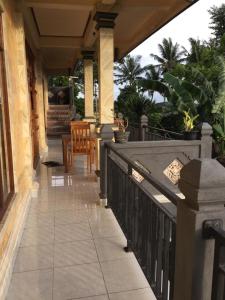Ein Balkon oder eine Terrasse in der Unterkunft Kenari House