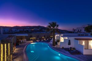 Bazén v ubytovaní Omnia Mykonos Boutique Hotel & Suites alebo v jeho blízkosti