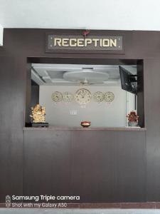 Vstupní hala nebo recepce v ubytování Viswa Residency by Azalea