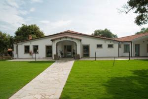 Το κτήριο όπου στεγάζεται  το ξενοδοχείο
