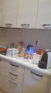 Kuchyň nebo kuchyňský kout v ubytování Guest House Le Tre Spezie