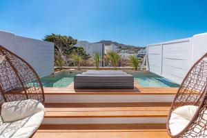 Bazén v ubytovaní Omnia Mykonos Boutique Hotel & Suites alebo v jeho blízkosti