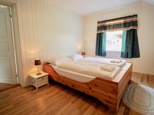 
En eller flere senger på et rom på Lofoten Troll View
