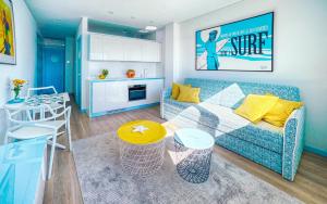 Casa Ricardo SURFERS Studio tesisinde bir oturma alanı