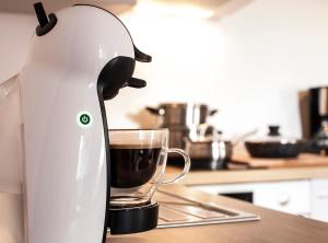 Kuchyň nebo kuchyňský kout v ubytování 2 level apartments in Old Town