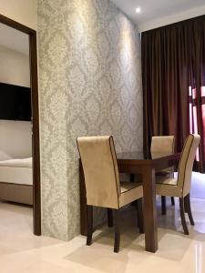 Posedenie v ubytovaní Villa la Val, Apartamenty Wałbrzych