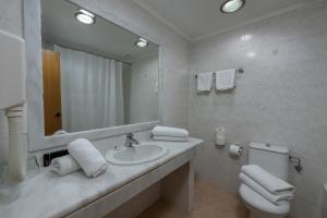 Koupelna v ubytování Sirene Beach Hotel