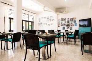 Restaurace v ubytování Hostal Villa Catí