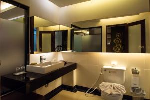 Koupelna v ubytování Peach Hill Resort - SHA Extra Plus