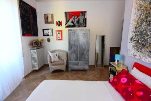 A bed or beds in a room at A Casa dell'Artista ViKi