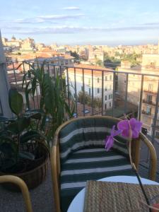 A balcony or terrace at CASA DI BIANCA ATTICO PANORAMICO A CHIETI CENTRO