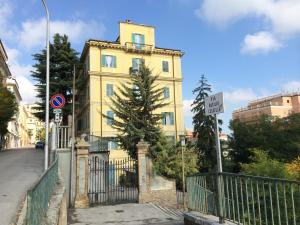 The building in which Az apartmant is located