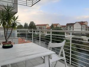 Balkón nebo terasa v ubytování B&B Balon