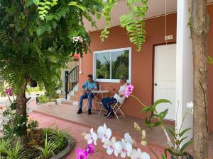 Επισκέπτες που μένουν στο Pantip Boutique Hotel +22 φωτογραφίες