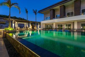 Bazén v ubytování Belmont Hotel Boracay nebo v jeho okolí