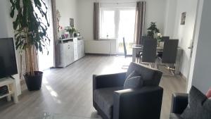 Afbeelding uit fotogalerij van Ferienwohnung 1 "Ferienhaus Seibert" in Ellerdorf