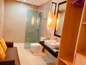 Ванная комната в Bella Vista Beach Resort Koh Lipe