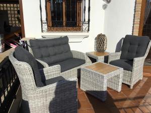 A seating area at La Torre Alba - La Finca Golf Resort